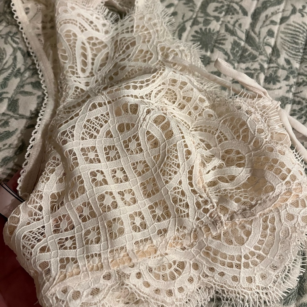 VICTORIA'S SECRET Dream Angels The Laced up Bralette - Picture 8 of 9